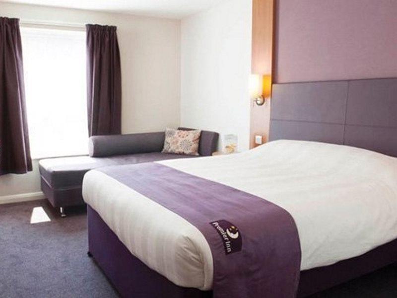 Premier Inn Stirling South Екстер'єр фото